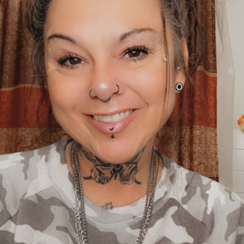 Meet your Posher, Christina